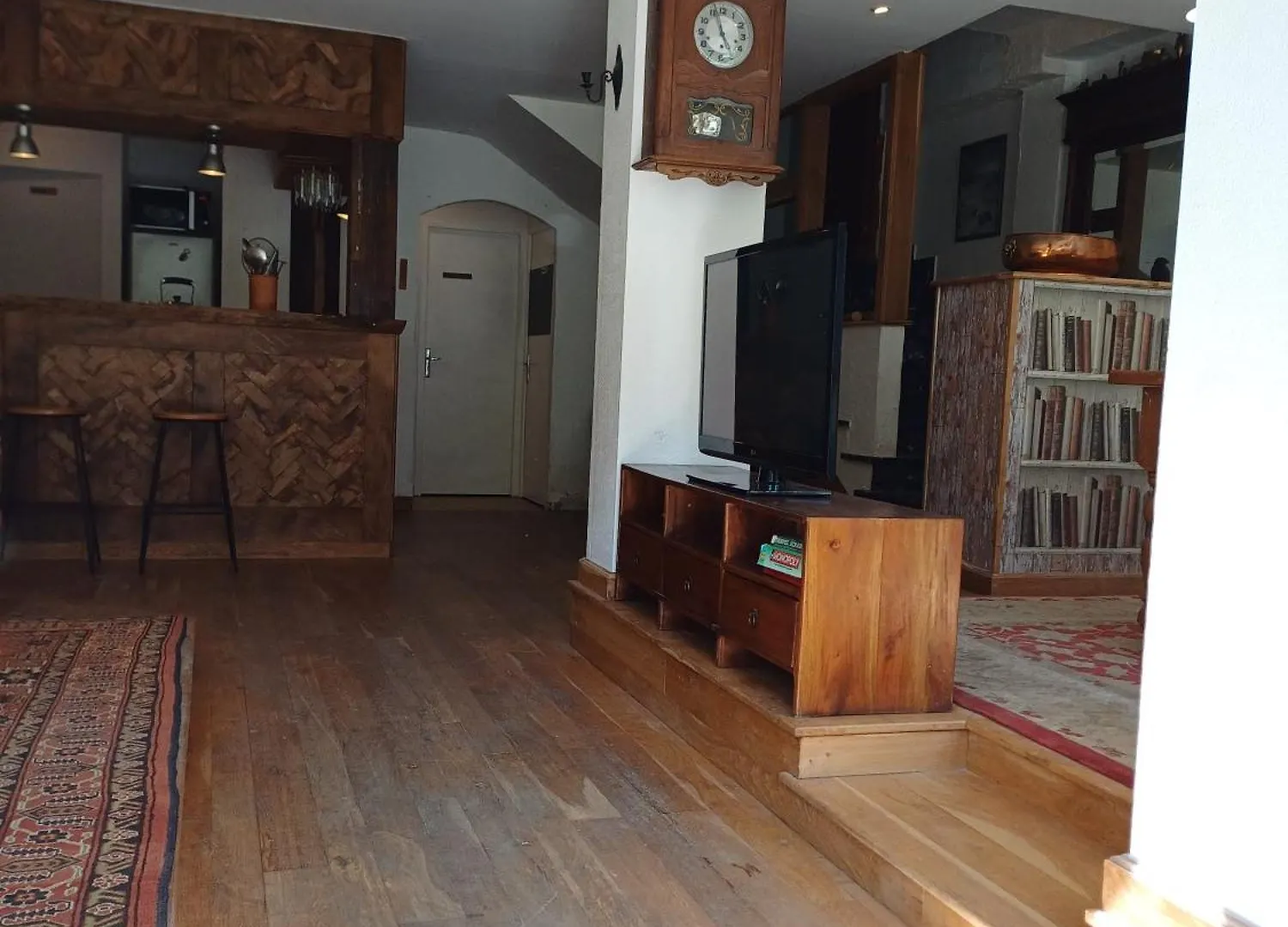Les Suites De Mauleon 0*, Mauléon-Barousse Frankreich